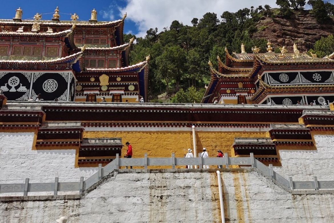 Langmu Temple